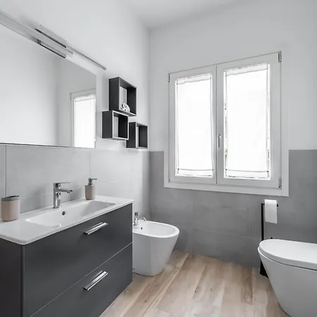 Italstay - Guerrazzi New Flat - Parcheggio Privato Lägenhet *